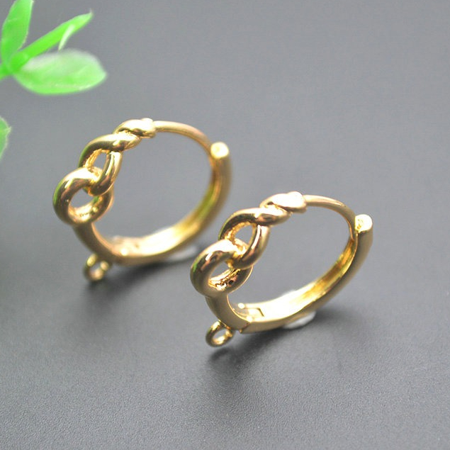 Jewelry Making Hoops - 30 szt. Skręcone Okrągłe Kółka Haczyki